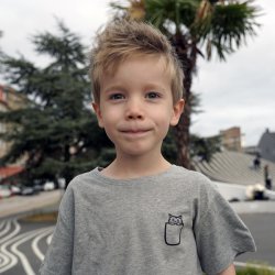 T-shirt med killing til brn